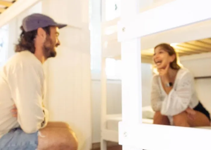 بيت شباب Agueita House *